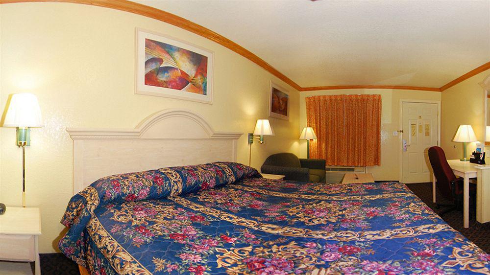 Econo Lodge Inn & Suites Корпус-Кристи Экстерьер фото